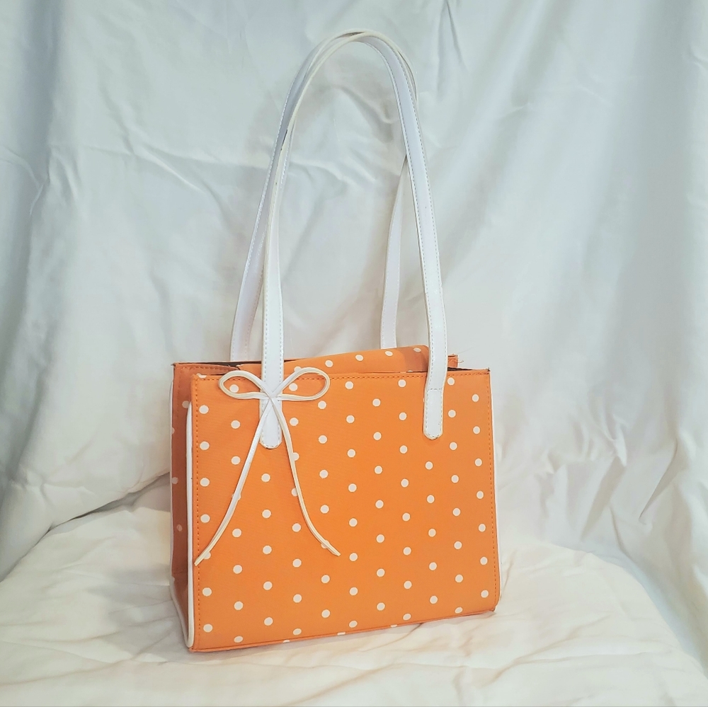 Designer UT handbag